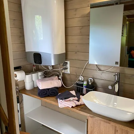 Tiny House *